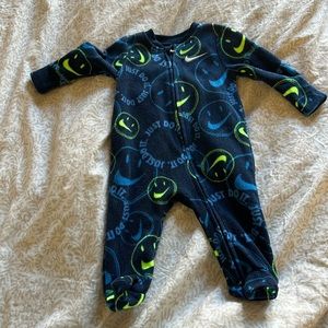 Fleece Nike Sleeper